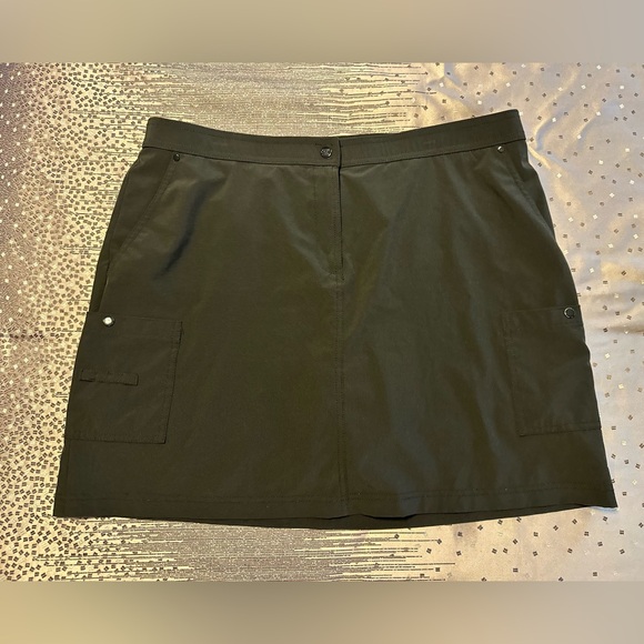 Plus Size Golf Skorts 3 - Picture 1 of 9